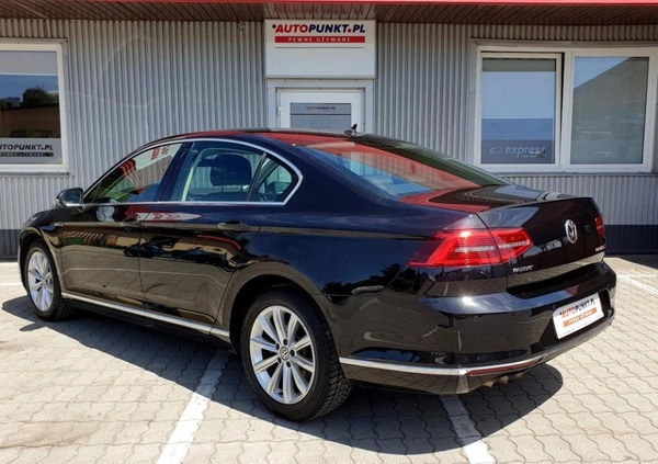 Volkswagen Passat cena 82900 przebieg: 141266, rok produkcji 2017 z Krzanowice małe 46